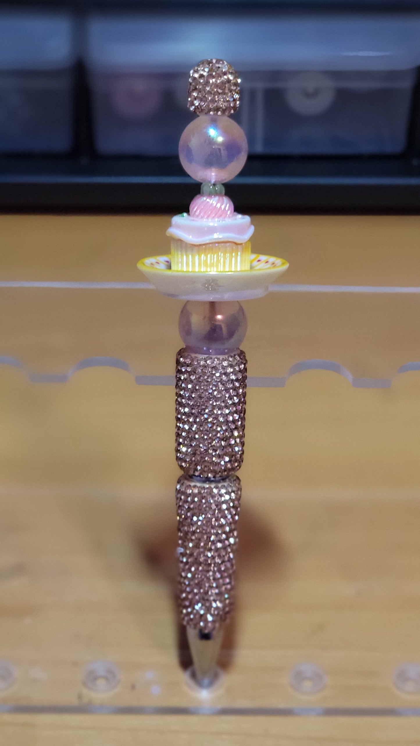Cake on a Plate Bling Pen